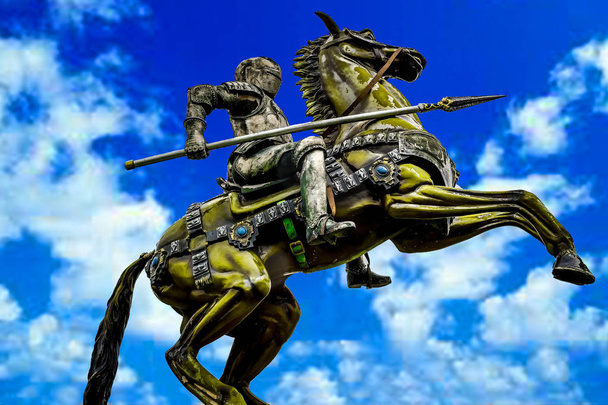 Foto rytíř v brnění na koni s kopím - Fotografie, Obrázek