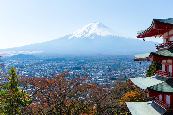 Berg Fuji en Chureito pagode  - Foto, afbeelding