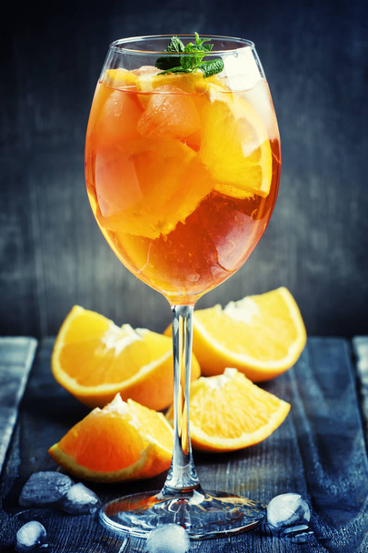 Alcohol cocktail with orange juice - Foto, immagini