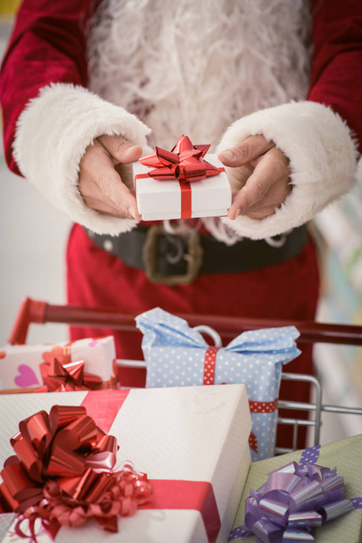 Santa Claus at supermarket - Фото, зображення