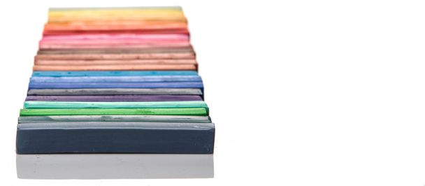 Διάφορα χρώματα παστέλ ραβδιά κιμωλία - Φωτογραφία, εικόνα