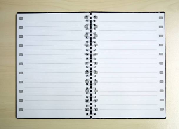 Bir not defteri beyaz sayfa - Fotoğraf, Görsel