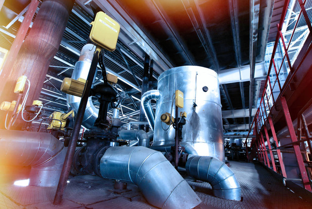 Industrial zone, Steel pipelines and cables - 写真・画像