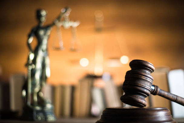 Spravedlnost téma. Zákon dřevěným kladívkem barrister, pojem spravedlnost, právní systém, Hummer soudce - Fotografie, Obrázek