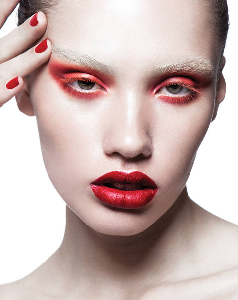 Woman with bright make-up and manicure - Foto, imagen