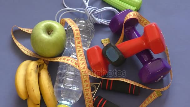 A koncepció az egészséges életmód, sport és táplálkozás  - Felvétel, videó