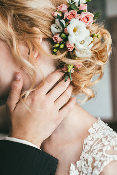 Pretty young bride with flowers in her hair - Zdjęcie, obraz