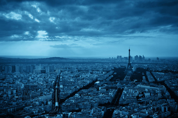 Blick auf die Dachterrasse von Paris  - Foto, Bild