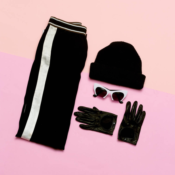 Black Fashion clothing set. Accessories For Women. Beanie. Glove - Foto, Bild