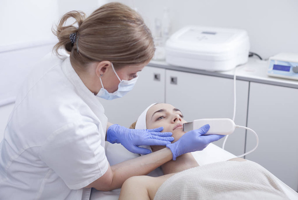 Ultrasound cavitation, face skin cleansing - Photo, image