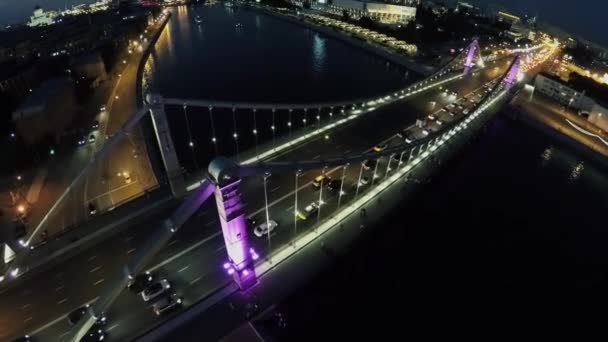 Транспорт рухатися за кримських мосту  - Кадри, відео