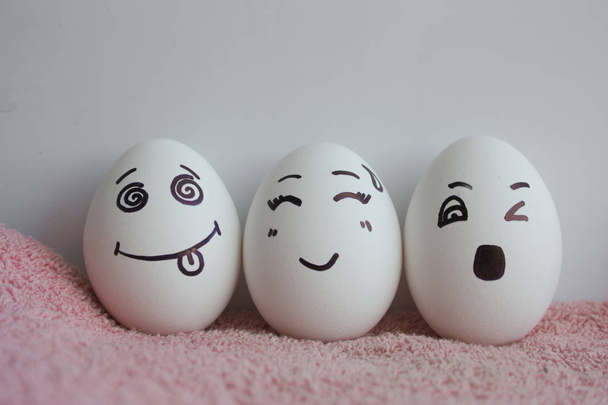 Eggs are cheerful with face Concept best friends. - Фото, зображення