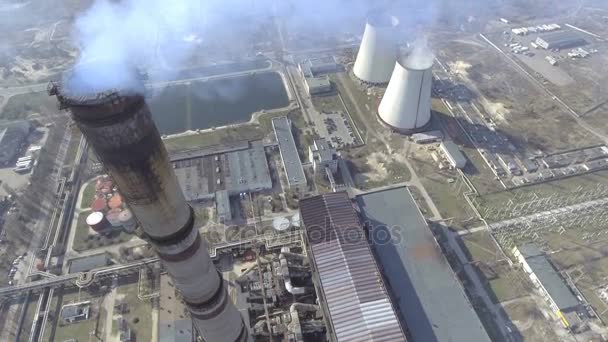 石炭火発電所の航空写真をクローズ アップ - 映像、動画