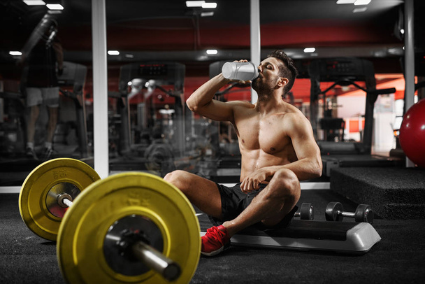 fit man working out at gym - Photo, Image