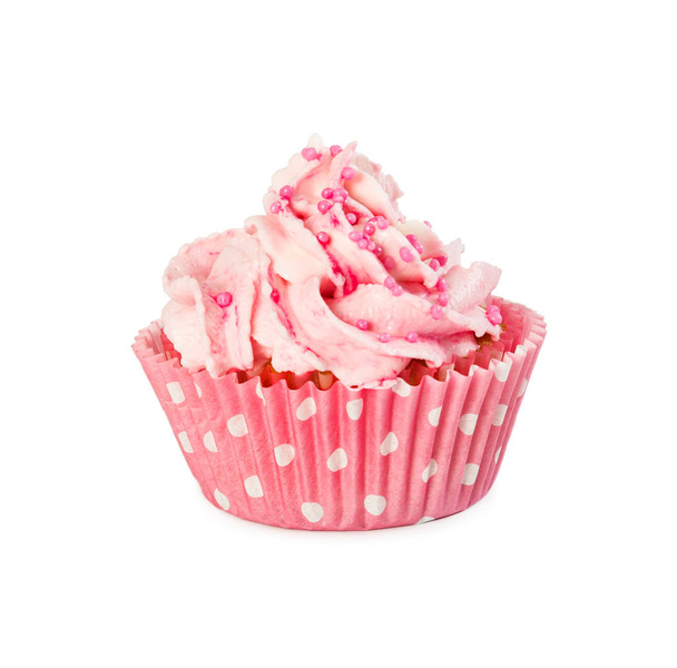 cupcake met slagroom geïsoleerd op witte achtergrond. - Foto, afbeelding