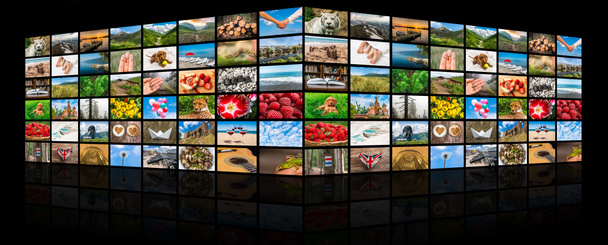 Écrans formant un grand mur vidéo de diffusion multimédia
 - Photo, image