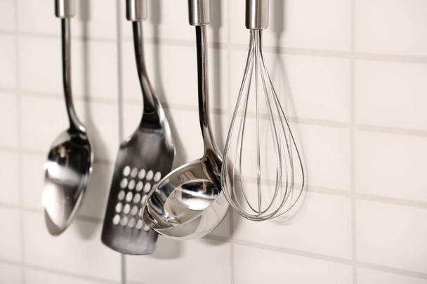 Set of metal kitchen utensils  - Foto, imagen
