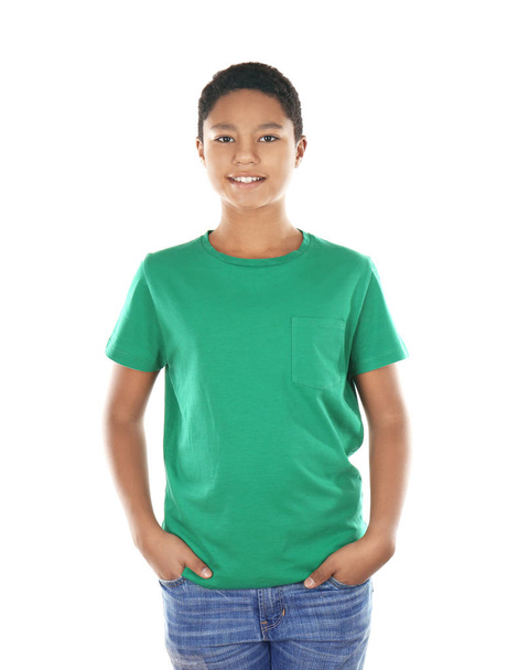 Yeşil t-shirt Afro-Amerikan çocuk - Fotoğraf, Görsel