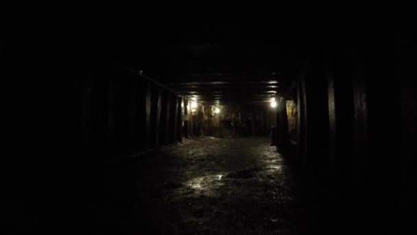 miniera di carbone scuro a glace bay
 - Filmati, video