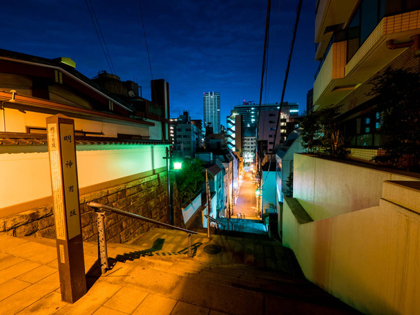 Νυχτερινή άποψη της Kanda Myojin της Ιαπωνίας - Φωτογραφία, εικόνα