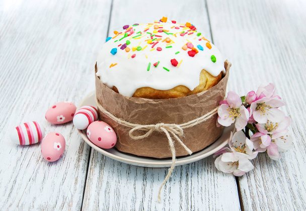 Easter bread and eggs - Photo, Image