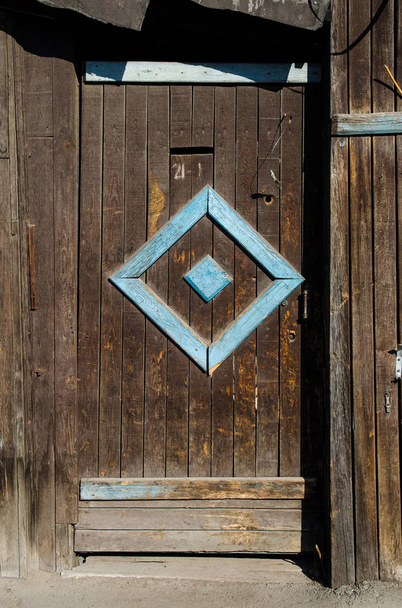 Puerta de madera vieja
 - Foto, Imagen
