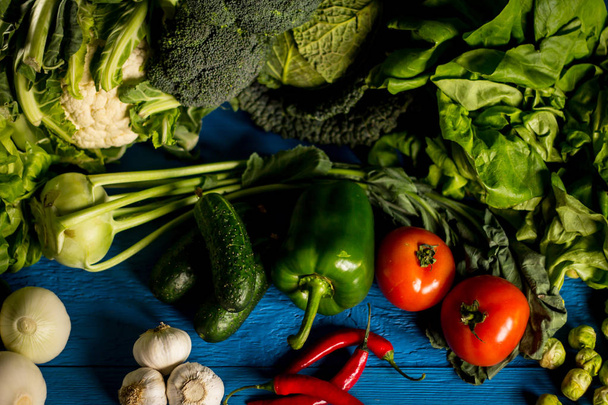 Bio Healthy food. Various of Vegetables on wood. Bio Healthy food, herbs and spices. Organic vegetables on wood - Foto, afbeelding