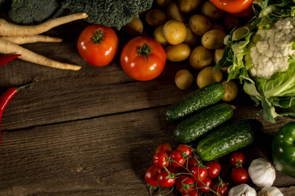 Bio Healthy food. Various of Vegetables on wood. Bio Healthy food, herbs and spices. Organic vegetables on wood - Фото, зображення