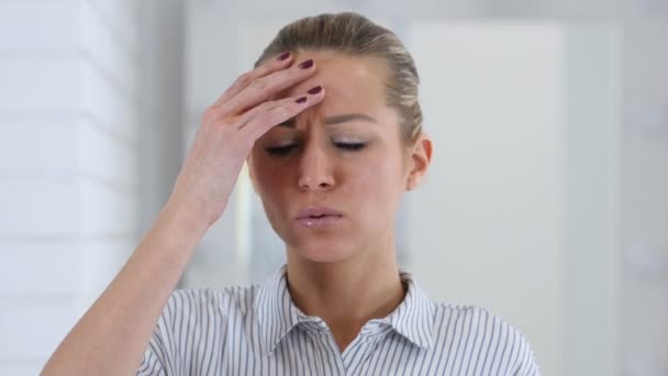 Headache, Frustrated Woman Portrait - Materiał filmowy, wideo