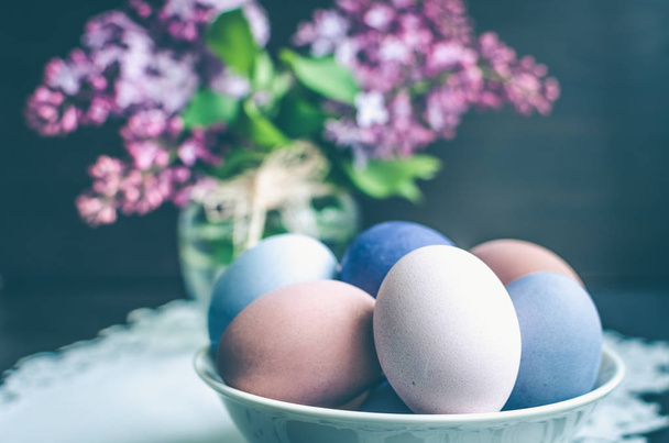 Easter background with eggs and lilac - Foto, Imagem