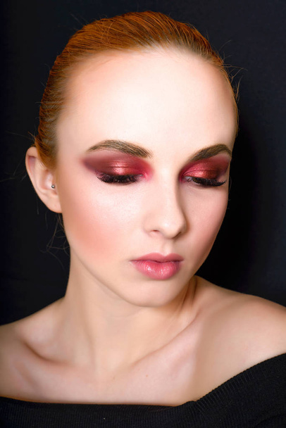 Beautiful girl with a pink make-up  - Foto, Imagem