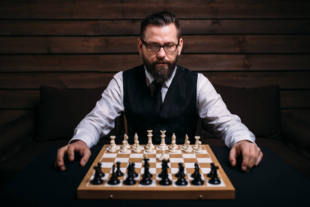 pensive chess player  - Fotoğraf, Görsel