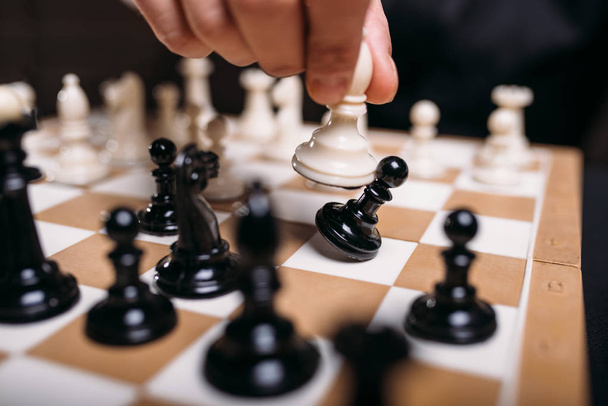 mannelijke schaker - Foto, afbeelding
