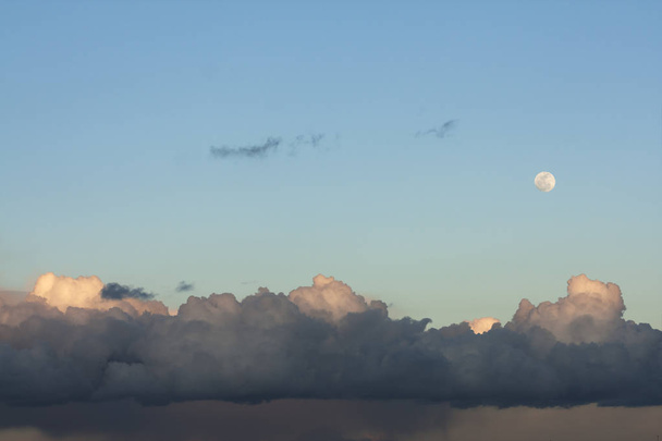 měsíc a mraky  - Fotografie, Obrázek