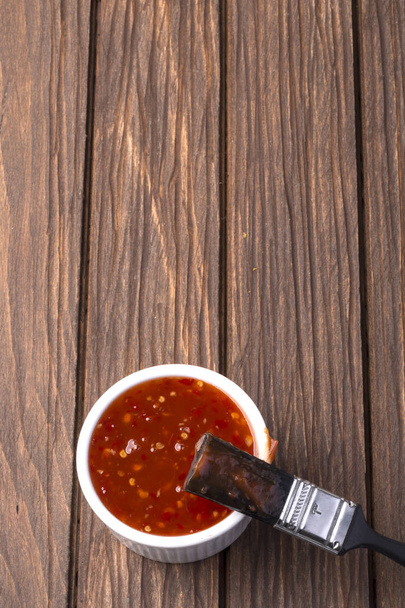 Barbecue omáčka s basting štětec  - Fotografie, Obrázek