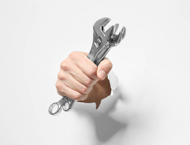 Hand of auto mechanic with tools  - Foto, imagen