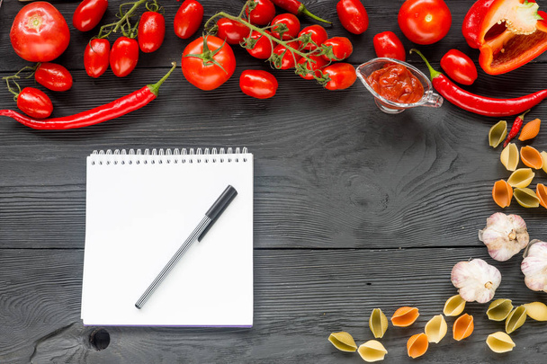 Ripe tomato Healthy food background and Copy space - Foto, imagen