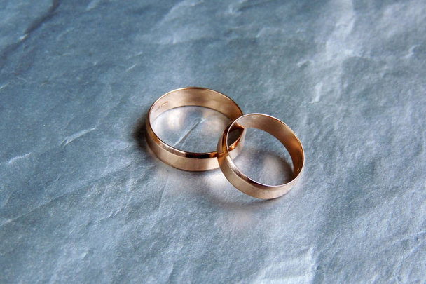 Couple wedding rings - Фото, зображення
