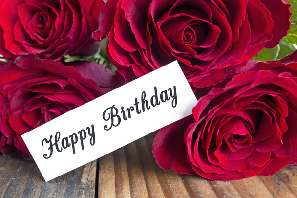 Carte de joyeux anniversaire avec bouquet de roses rouges
 - Photo, image