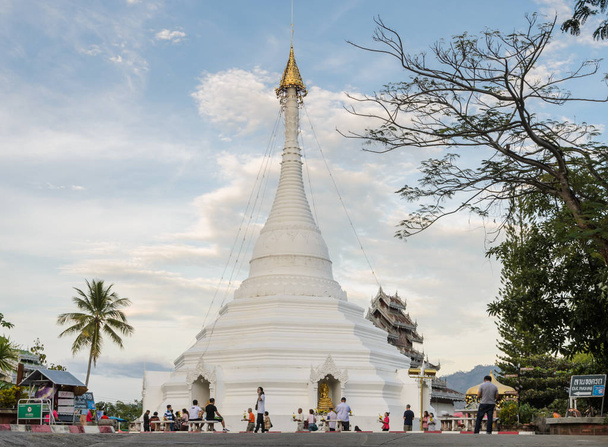 Wat Phra що Doi Конг му напрямку Mae Hong сина, Таїланд - Фото, зображення