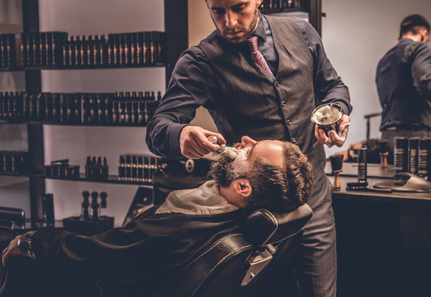 Barber platí pěna na holení  - Fotografie, Obrázek