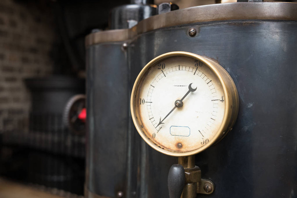 Industrial pressure gauge. - Valokuva, kuva