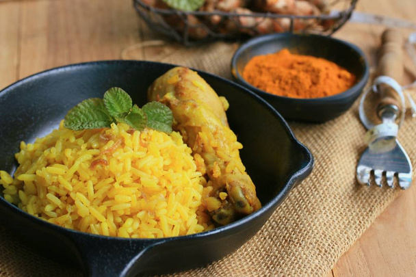 ryż Biryani z kurczaka - Zdjęcie, obraz