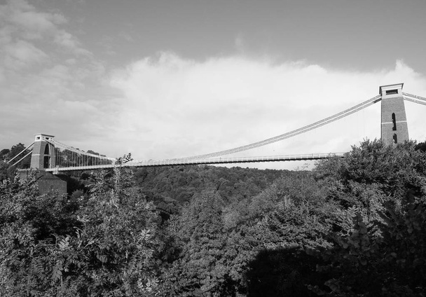 Most Clifton Suspension Bridge w Bristolu w czerni i bieli - Zdjęcie, obraz