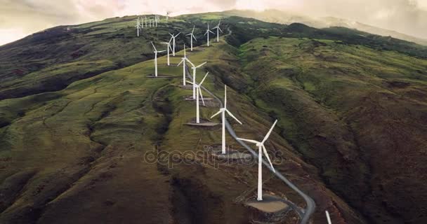 Turbine eoliche sulla collina
 - Filmati, video