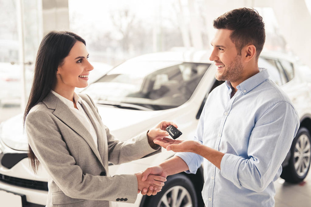 Visiting car dealership - Foto, imagen