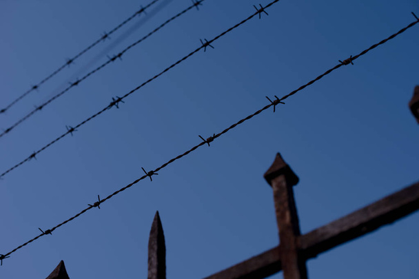 Börtön kerítés-ért, már több mint egy párizsi börtön  - Fotó, kép