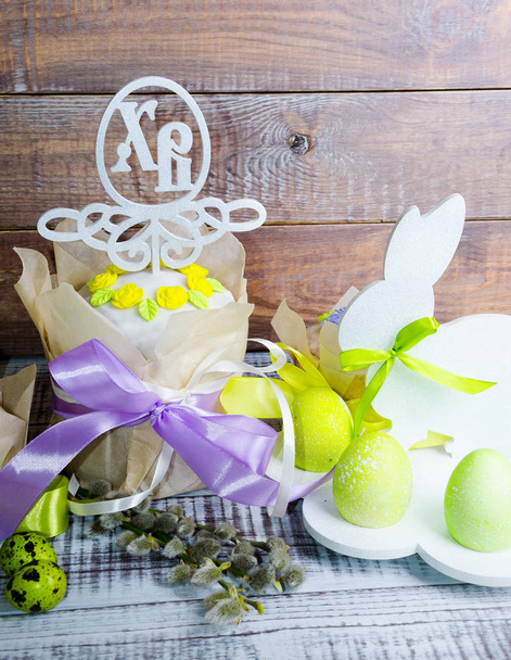 Easter cakes with bright decoration and painted eggs - Photo, Image