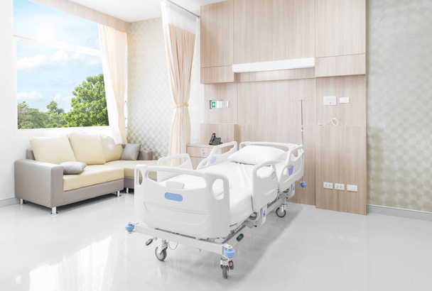  Hospital room with beds and comfortable medical equipped in a modern hospital - Фото, зображення