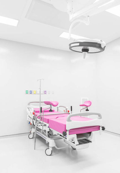 Medical bed in labour room at modern hospital - Foto, Imagen
